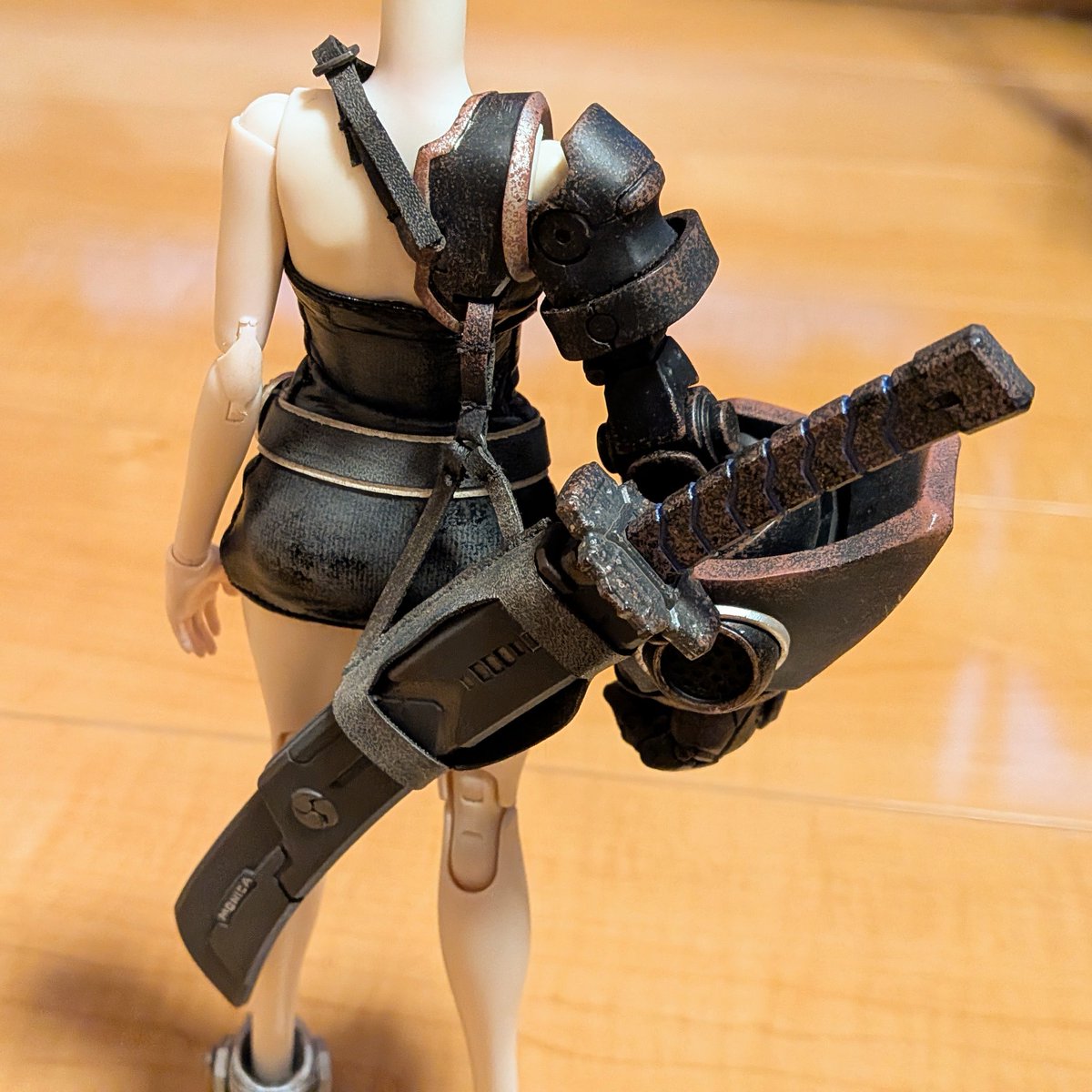 ands_hobby's tweet image. MONICA Review⑫
Review⑦で紹介したベルトを着用して
大剣を装備したところ
見えないところのこだわりが良いですよね〜🤤

@aki001208 
#MONICA #AckeyBright #BeautifulChemistry #SevenStarsSeries