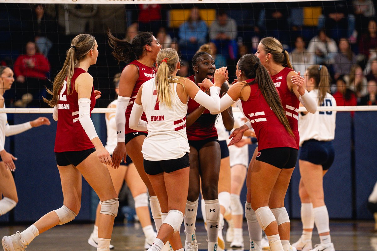 Wisconsin Volleyball tweet media