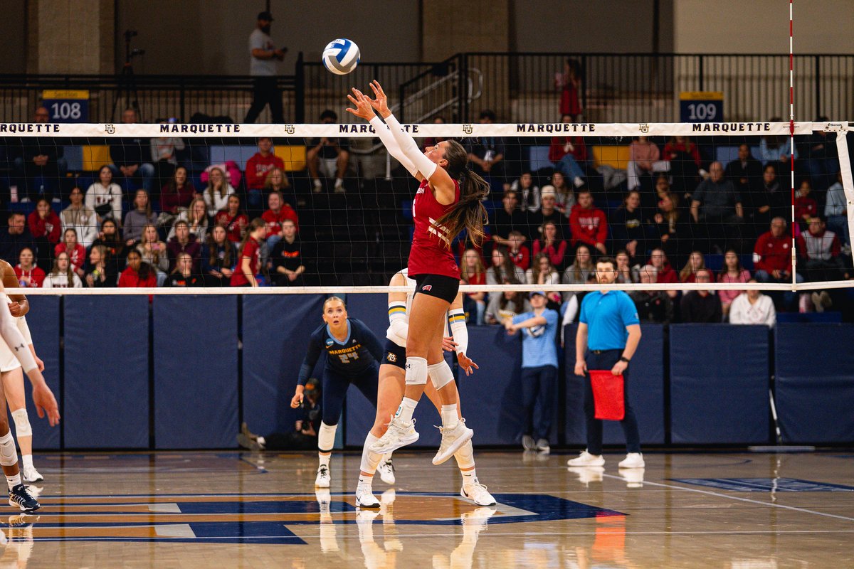 Wisconsin Volleyball tweet media