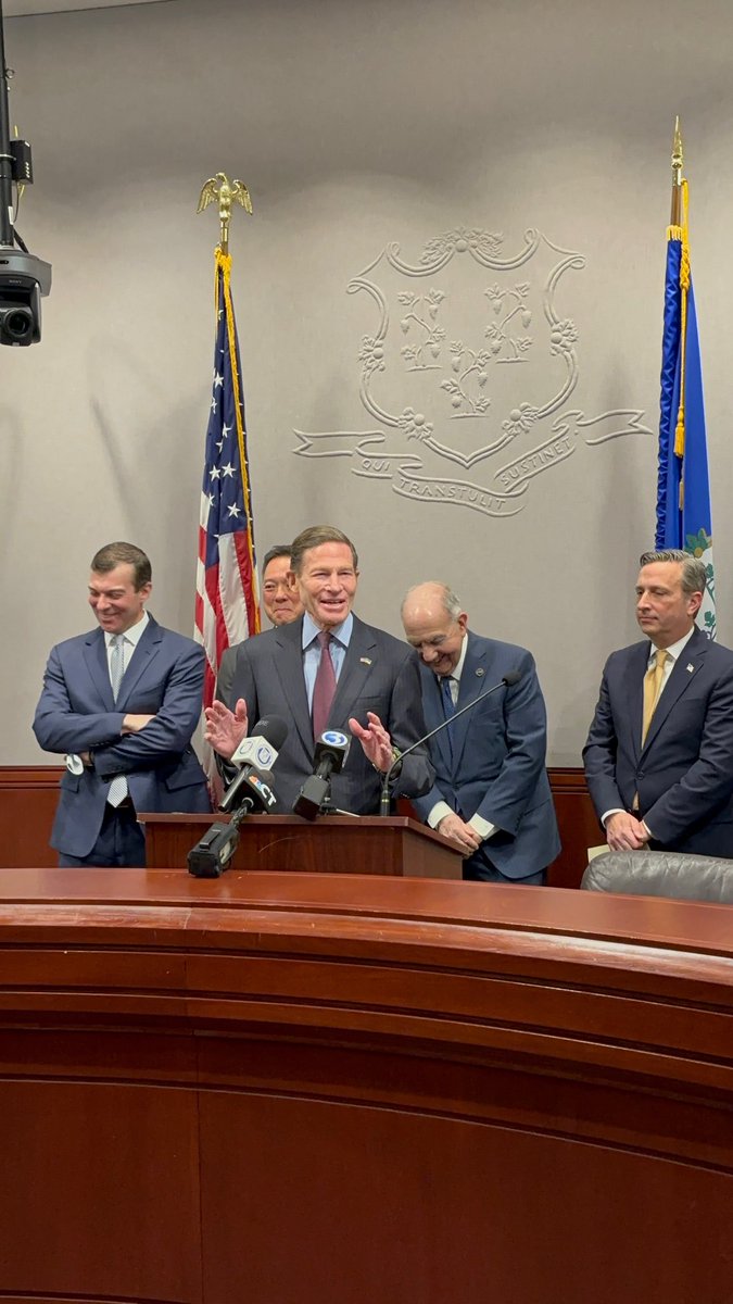 Richard Blumenthal tweet media