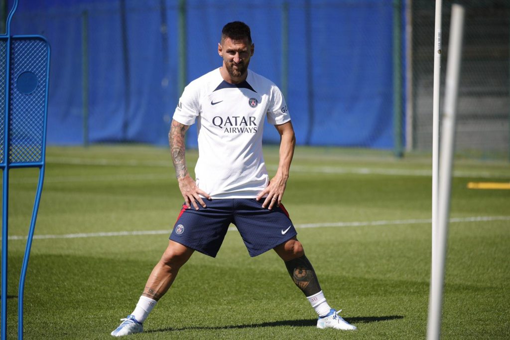 Messi Perfect Shots tweet media