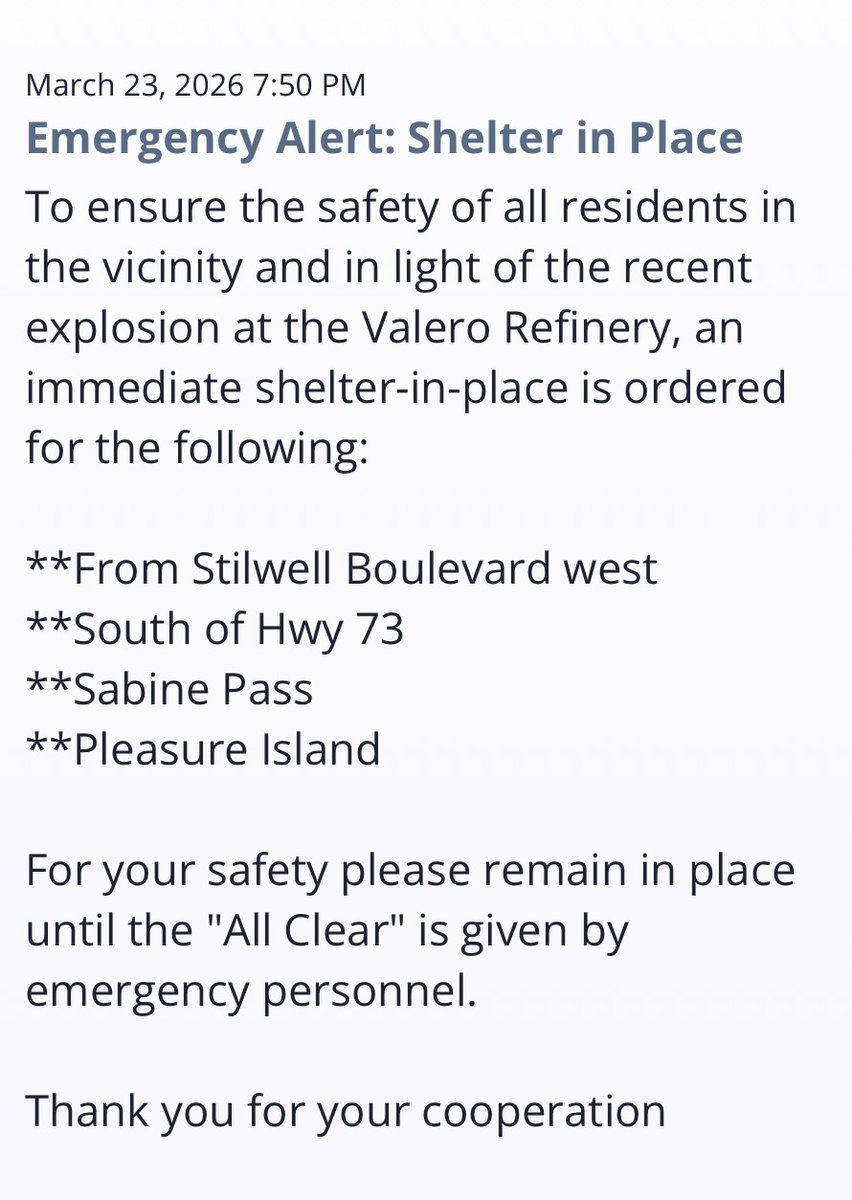 biofuelslaw's tweet image. Port Arthur police have ordered a shelter-in-place following the explosion at Valero.