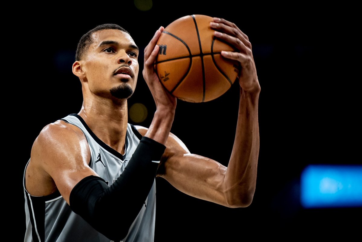 Spurs Lead tweet media