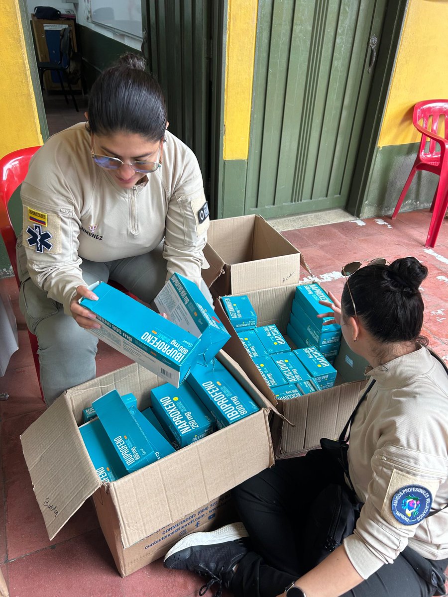 amprovol's tweet photo. Participamos en la #JAD en Amalfi, Antioquia, llevando servicios de salud, apoyo jurídico, bienestar y donación de medicamentos para la comunidad. Seguimos trabajando por el bienestar de la población y el fortalecimiento del trabajo social en los territorios.
#SomosAmprovol https://t.co/u0DZcEp64p