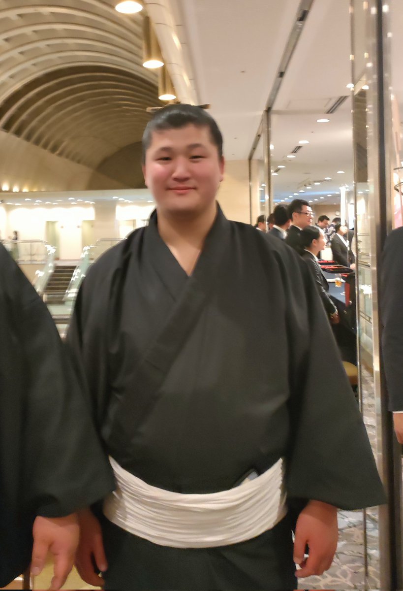 そらとうみ tweet media