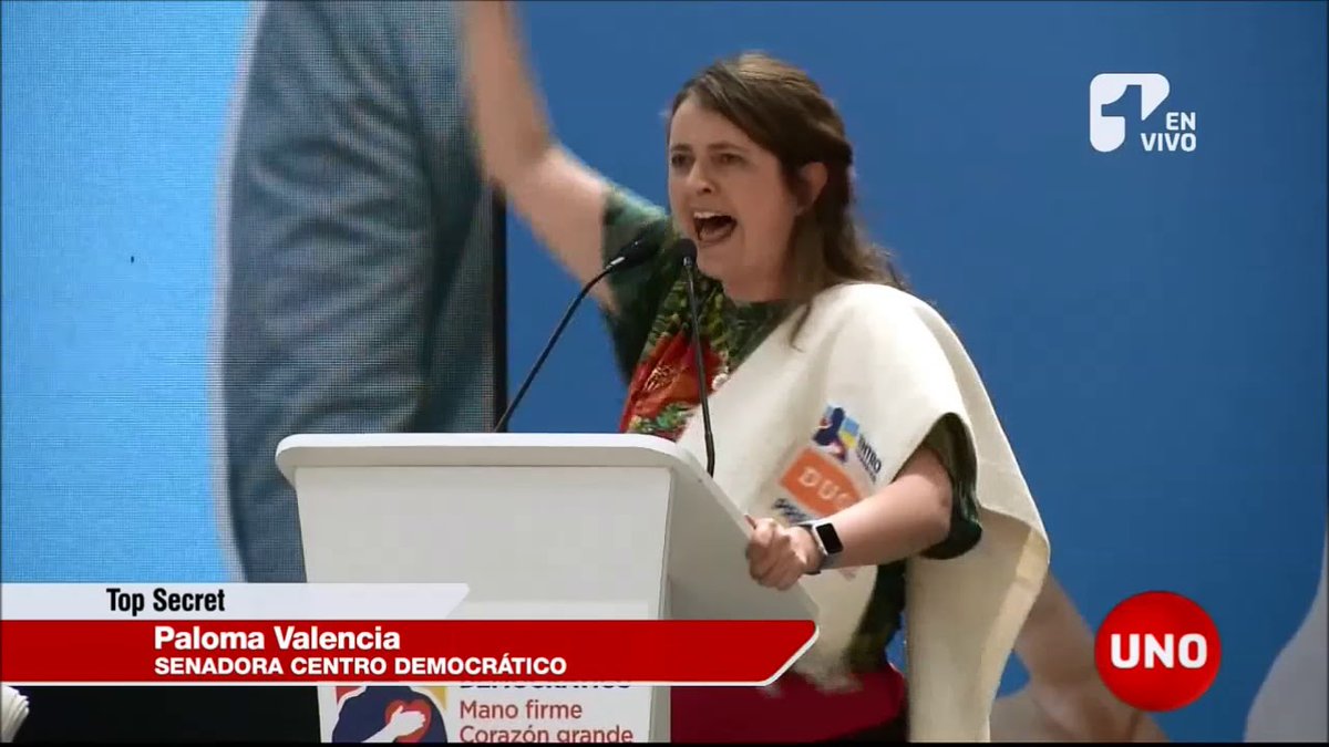 Ahora se muestra muy calmada, pacífica y conciliadora, pero sabemos, recordamos y no olvidamos quién es ella en realidad.
