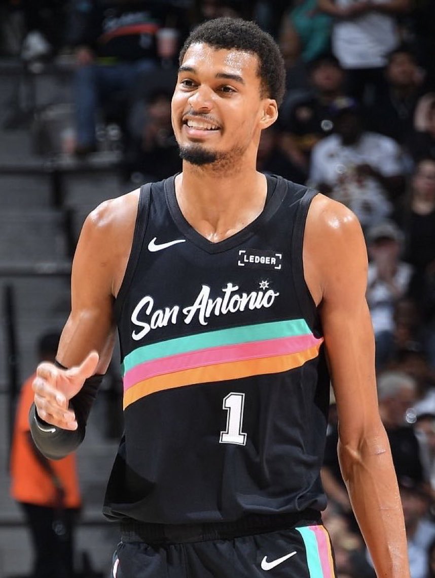 Hoop Central tweet media