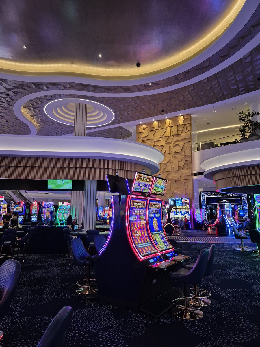 DANIEL OCEAN tweet media