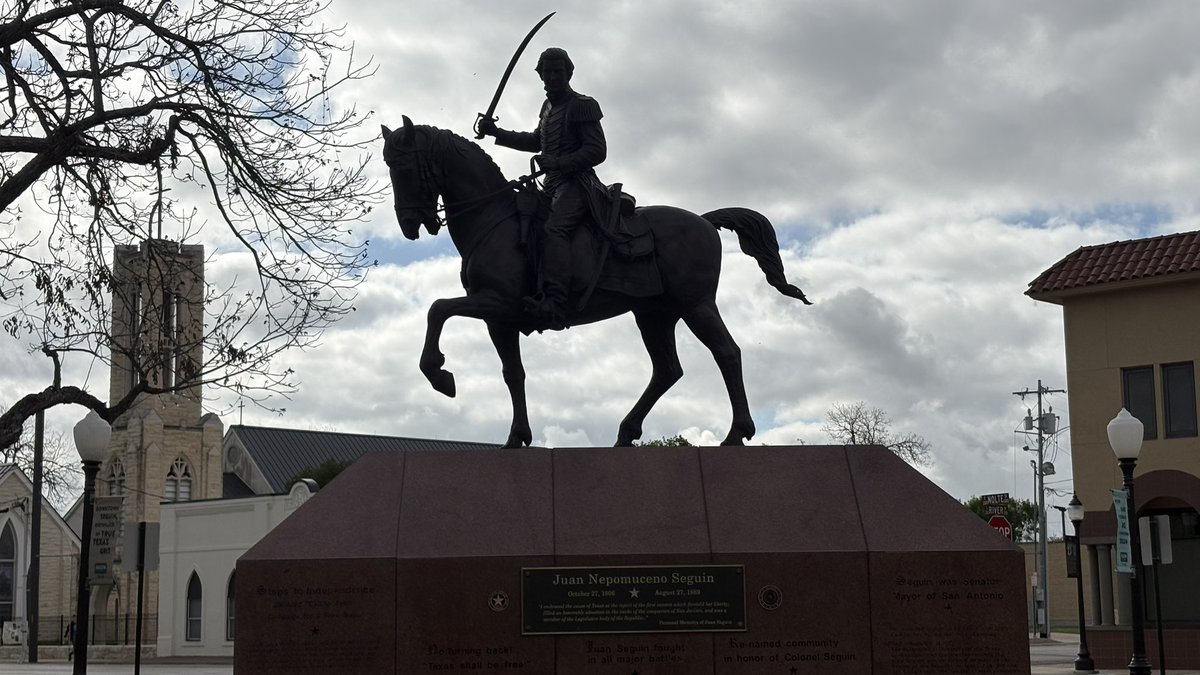 MythoSolaria🏜️ tweet media