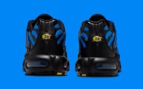 JustFreshKicks tweet media