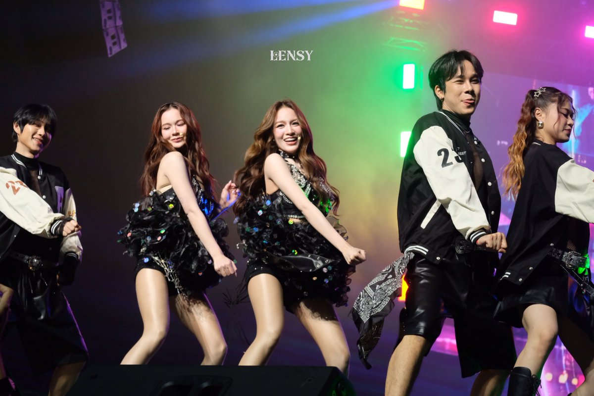 LENS Y 💓 tweet media