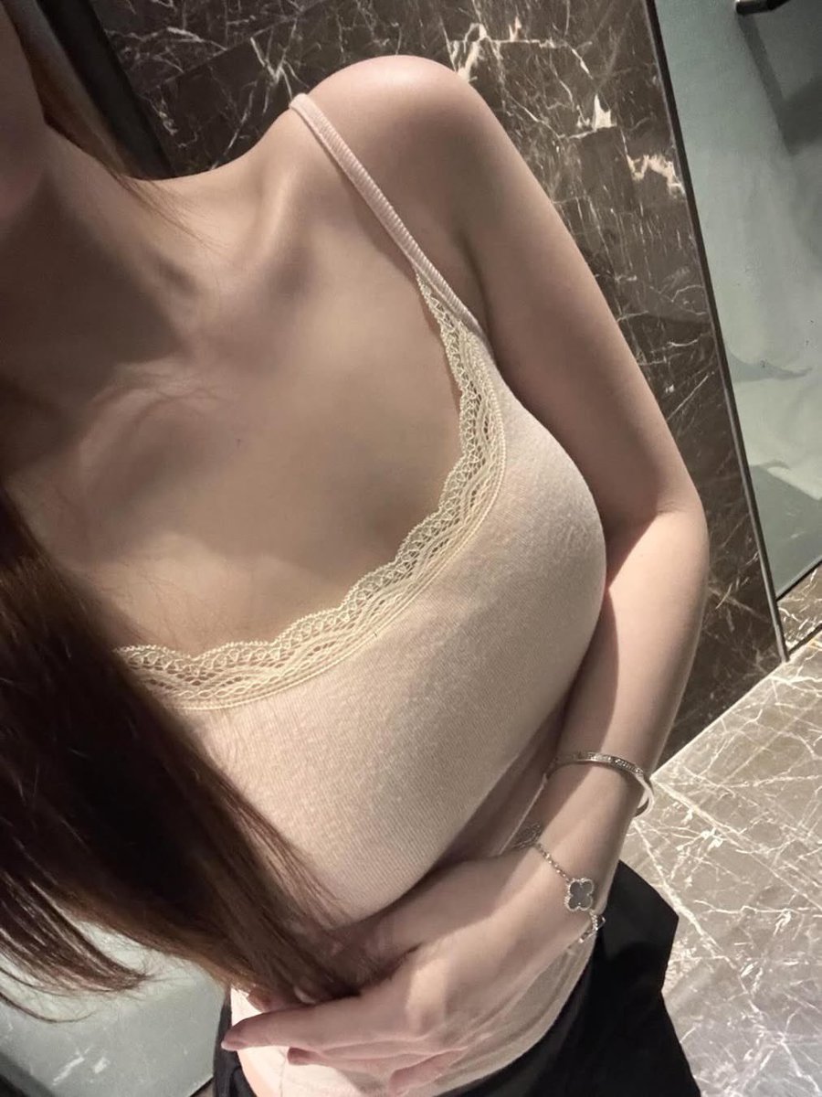 超M人妻 tweet media