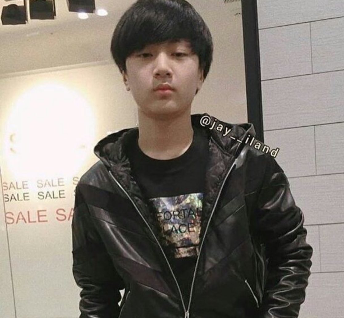 에드워드 몽 tweet media