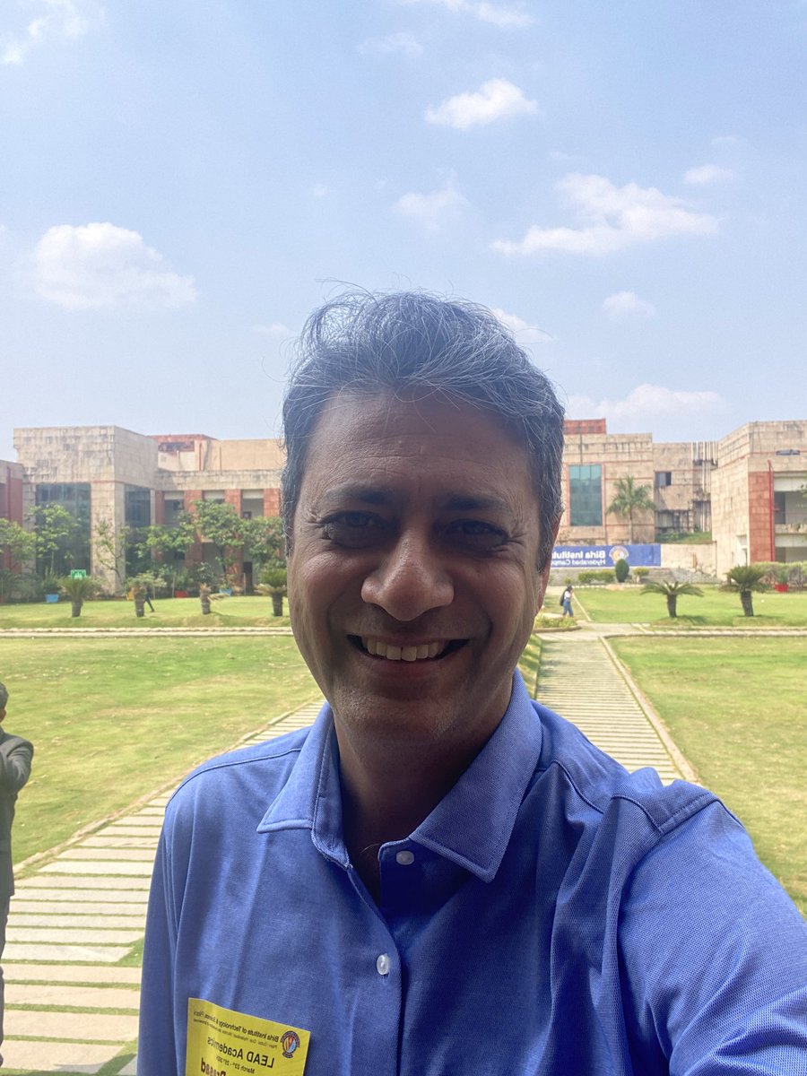Dwari1008's tweet image. Back to classroom after a decade :)
Looking forward to interaction with the academic fraternity. 
However not being used to a front bencher :)
Might change my place today and try to bunk for few minutes too
@bitspilaniindia #Hyderabad
@ramgopal_rao 
#LEAD
#Learning 
#Studentlife