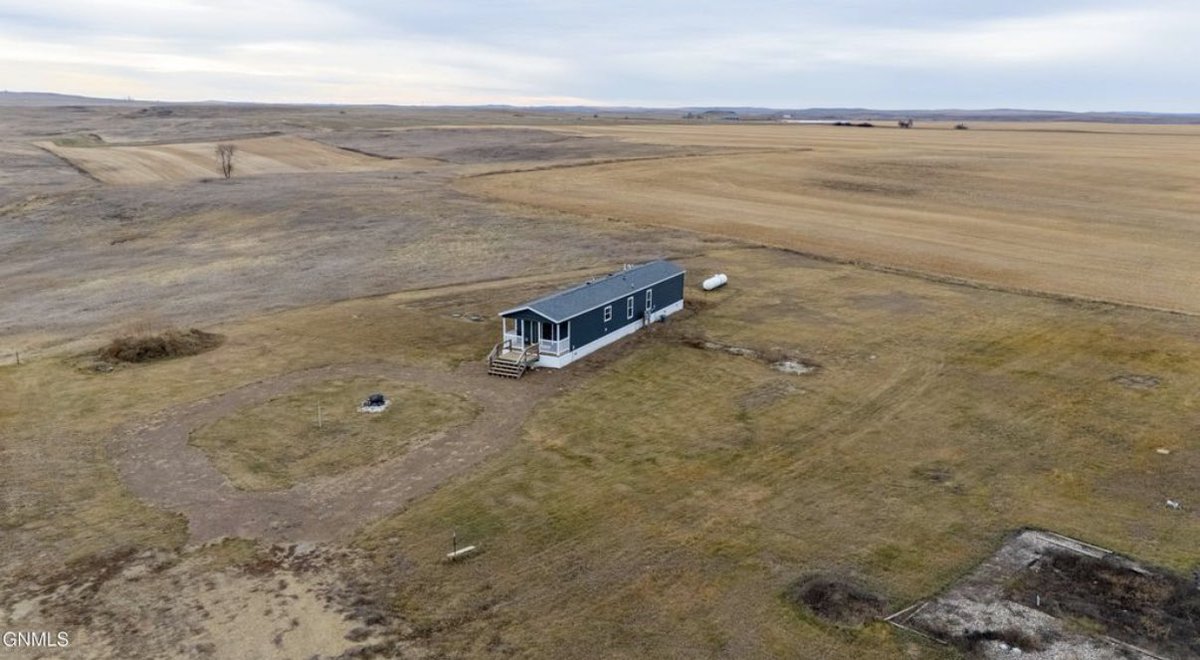 KC NoDak Brim 🇺🇸 tweet media