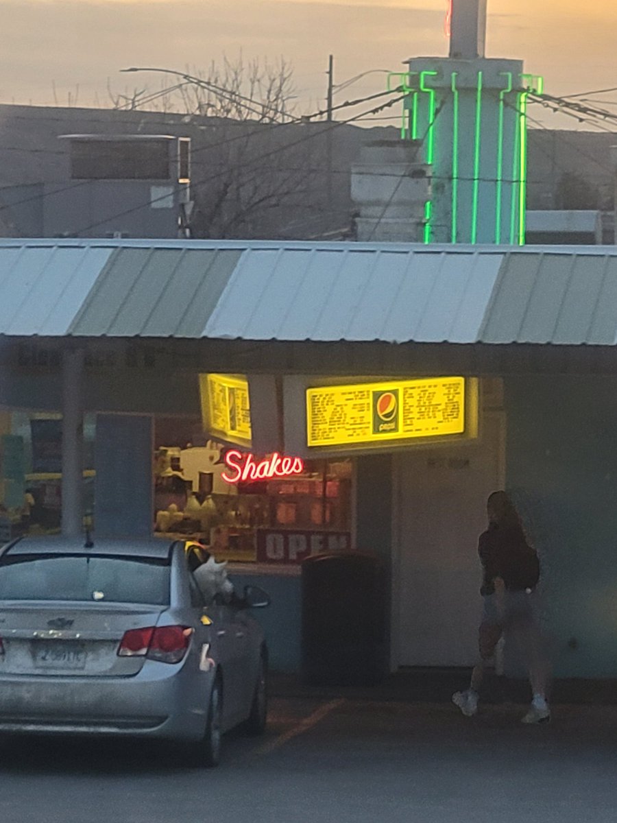 🦣Dustin From TLP🦣 tweet media