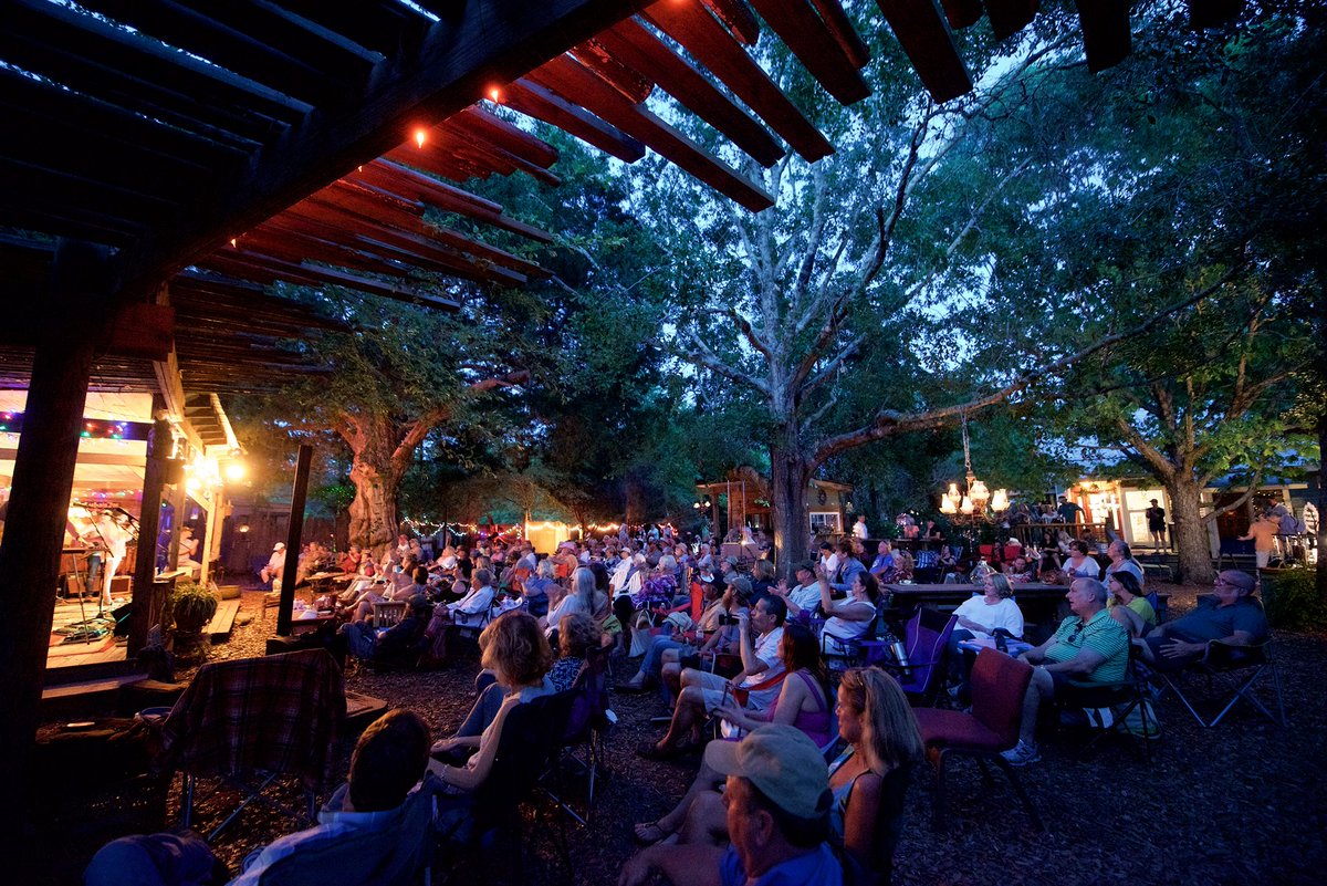 caryhudsonmusic's tweet image. Back at The Frog Pond Sunday Social APRIL 5th w Grayson Capps Corky Hughes Kat Miller Shelby Kemp!
3pm - #Silverhill, AL

thefrogpondatbluemoonfarm.com

Email Cathe on the website or FB page to get on the list to attend!

photo by @Chad_Edwardz