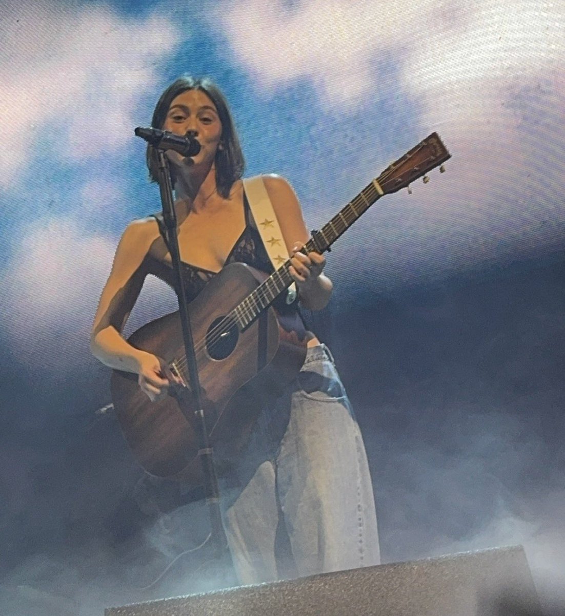 aaron ★ tweet media