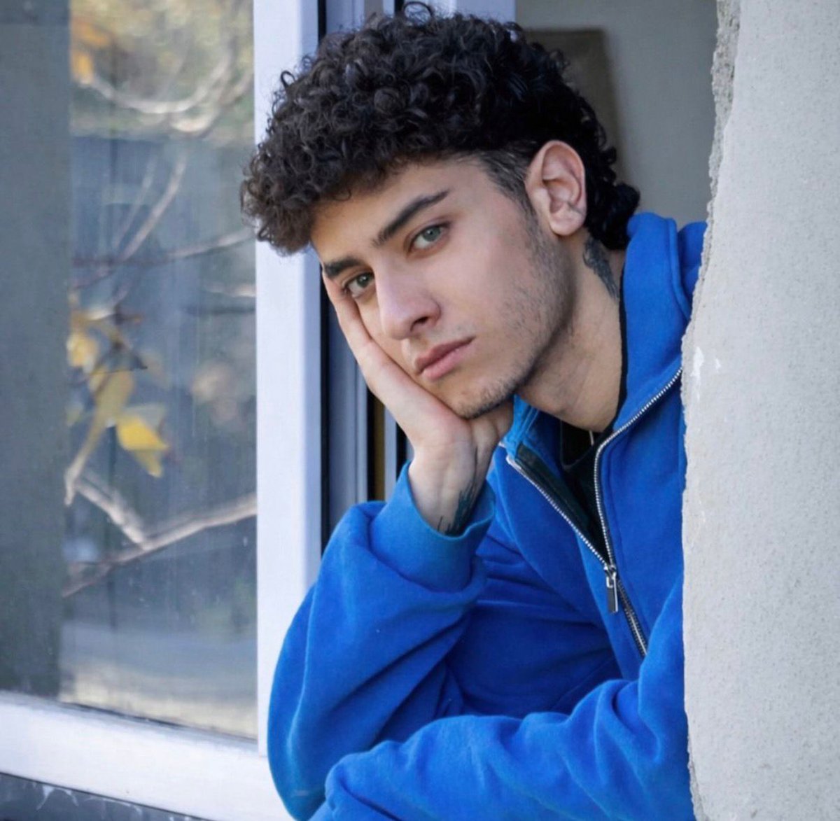 Hen Mazzig tweet media