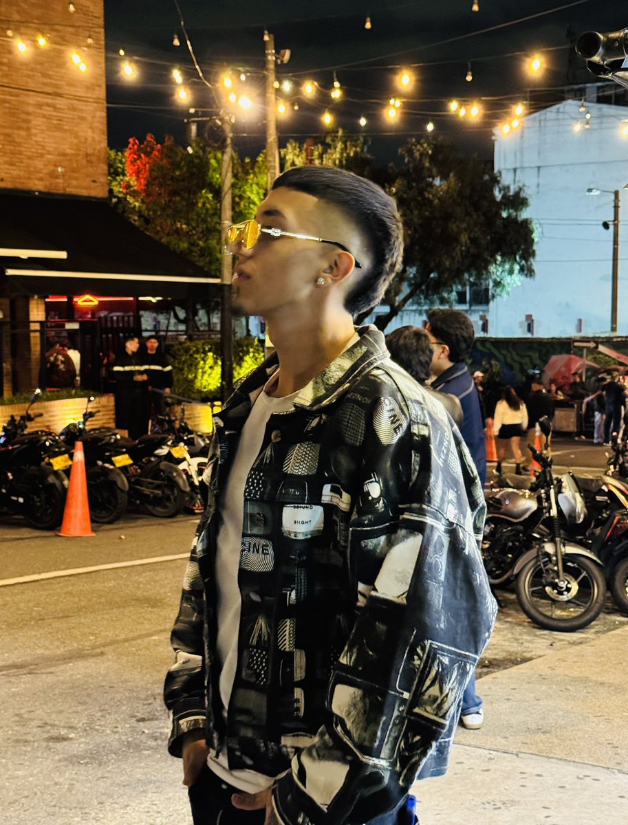 Malaver.. (6k) tweet media