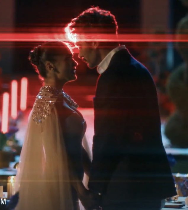 𓇢𓆸 tweet media