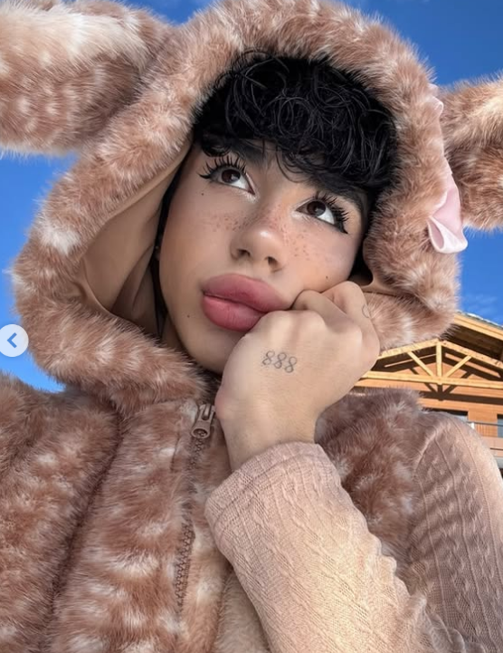 leni ♡ tweet media