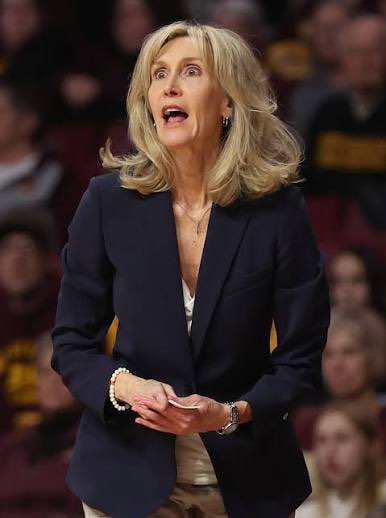 Barstool Huskies tweet media