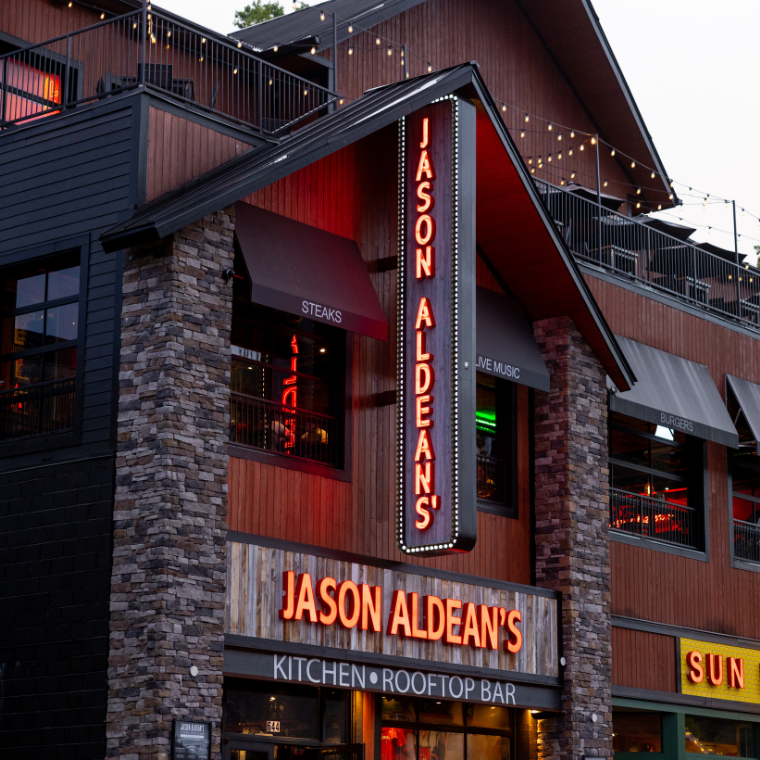 Jason Aldean's tweet media