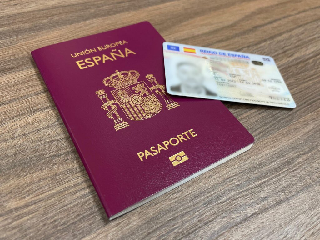 Constitución Española de 1978 tweet media