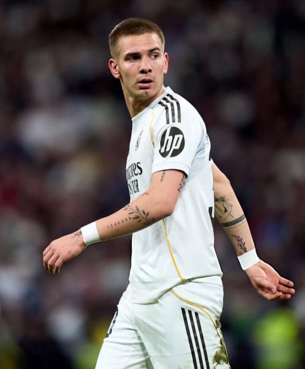 🅓🅞🅝🅨 tweet media