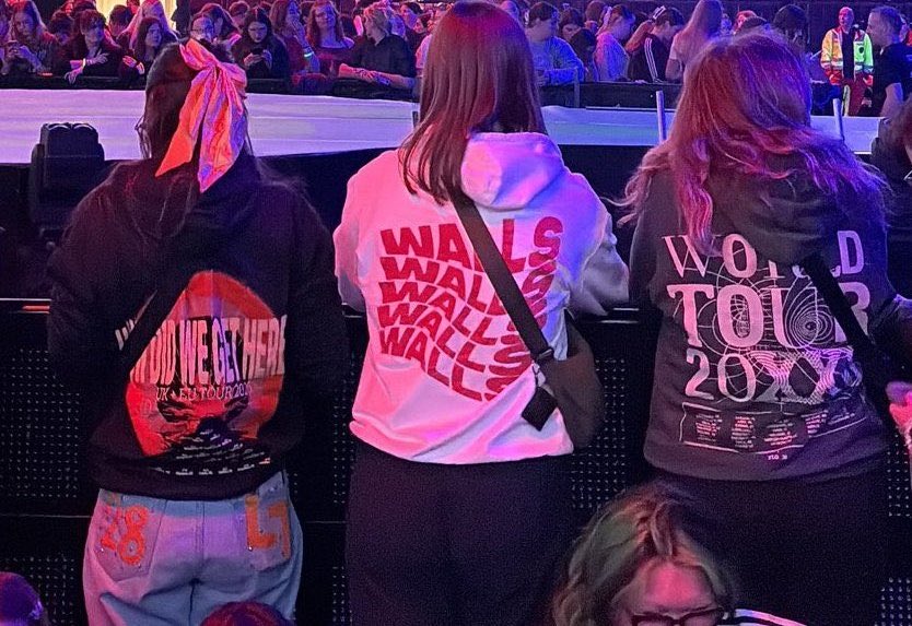 Louis Tomlinson Spain ໑̣ ໑̣ tweet media