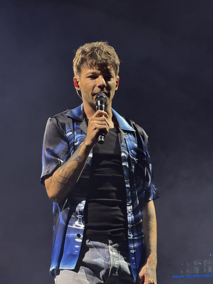 𝐌𝐚𝐝𝐬 ♑︎ 𝐒𝐮𝐞, 𝐎𝐜𝐚𝐬𝐢𝐧𝐚𝐥𝐥𝐲. tweet media