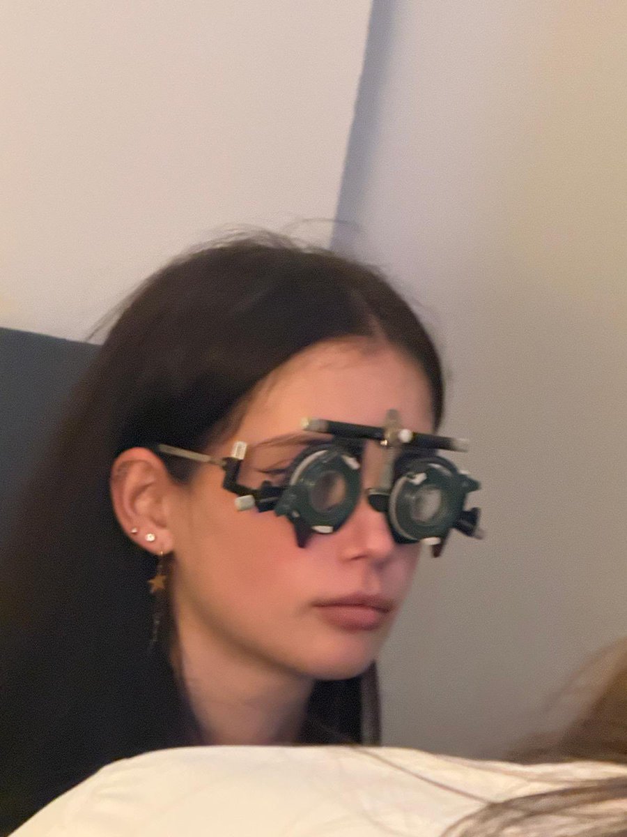 jú (desquiciada) tweet media