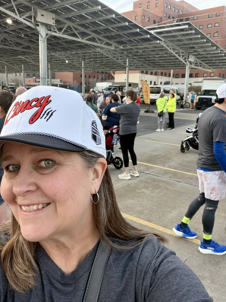 Lisa Blessing tweet media