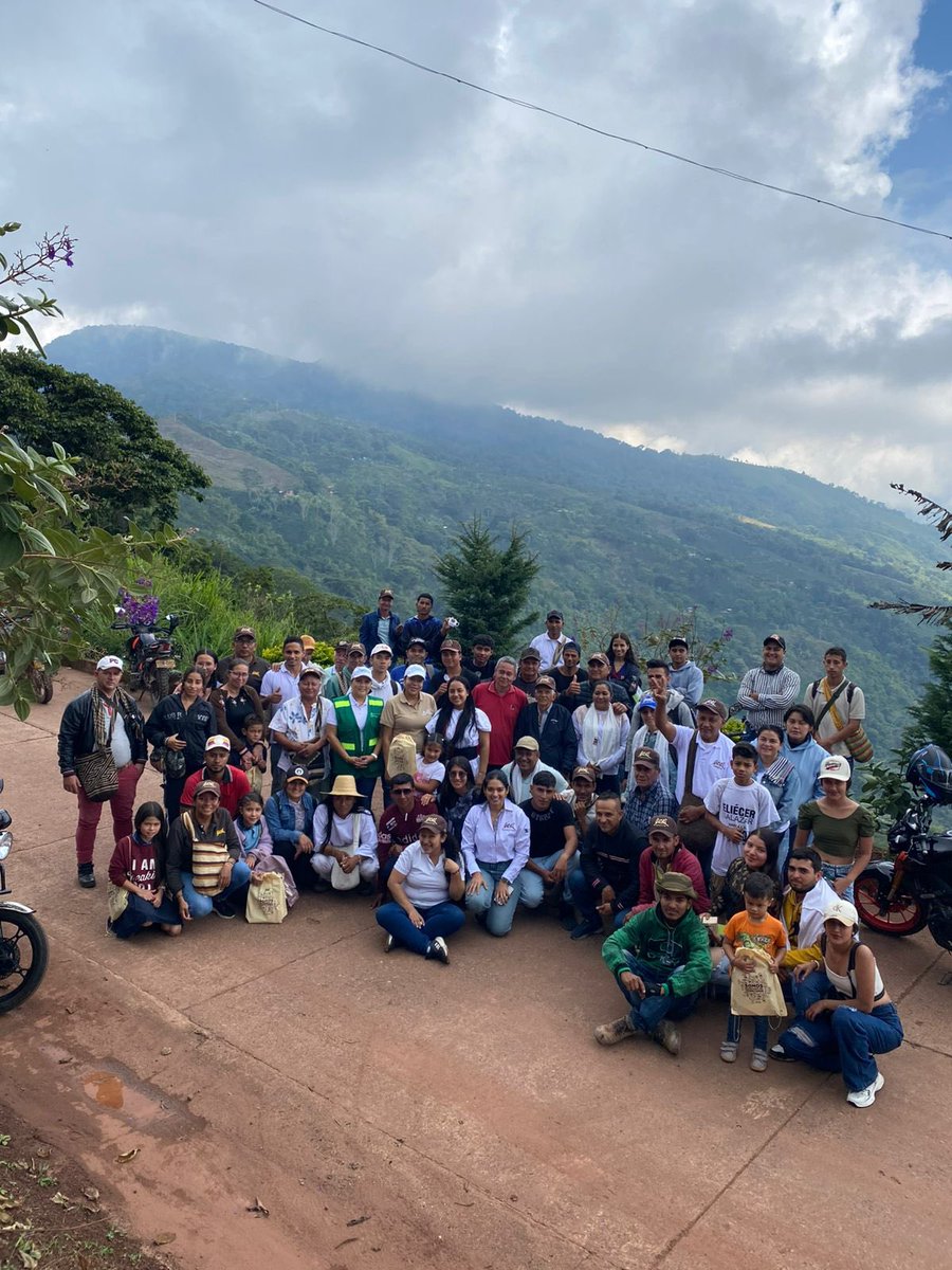 Corpocesar tweet media