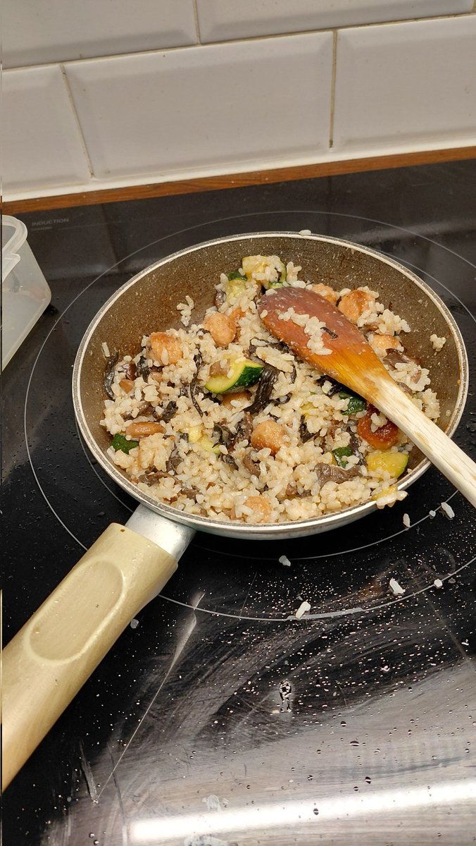 Helena🌿 tweet media