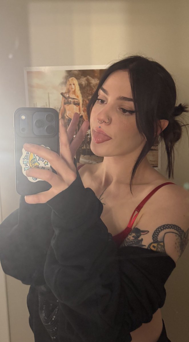 alice carousel tweet media