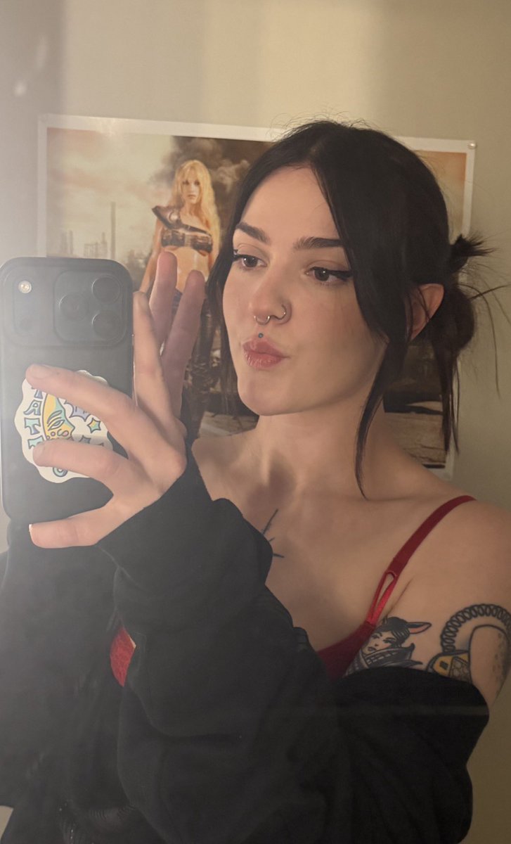 alice carousel tweet media