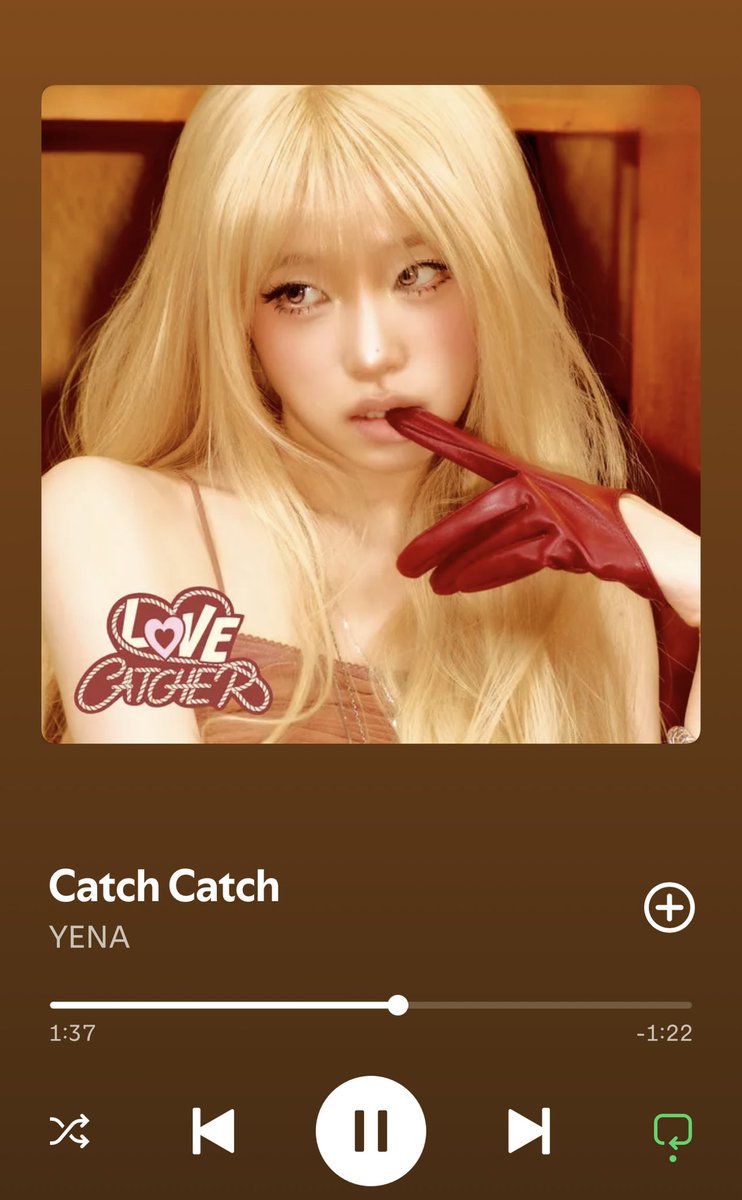 christina tweet media