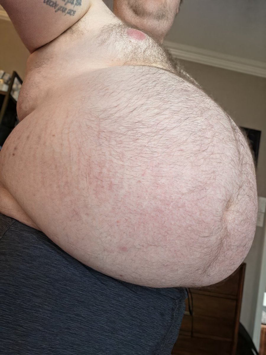 BuiltThicker tweet media