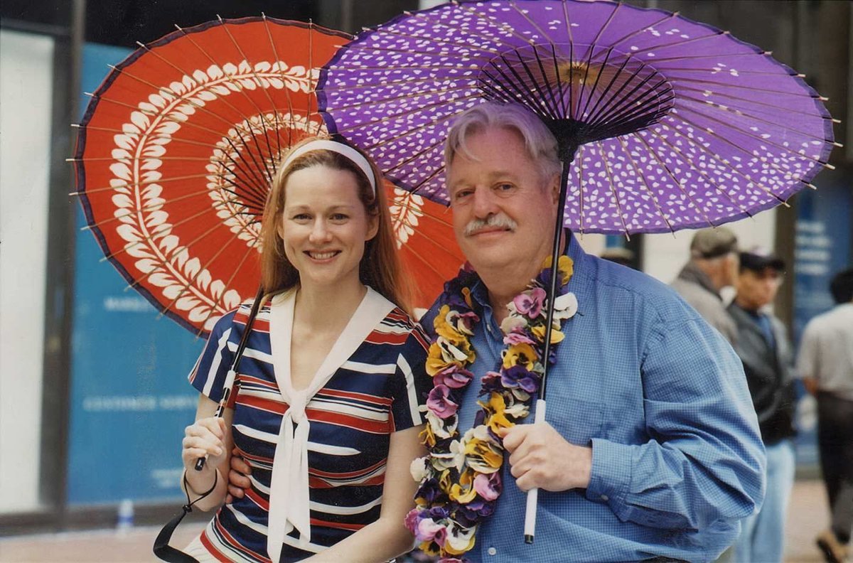 Laura Linney News tweet media