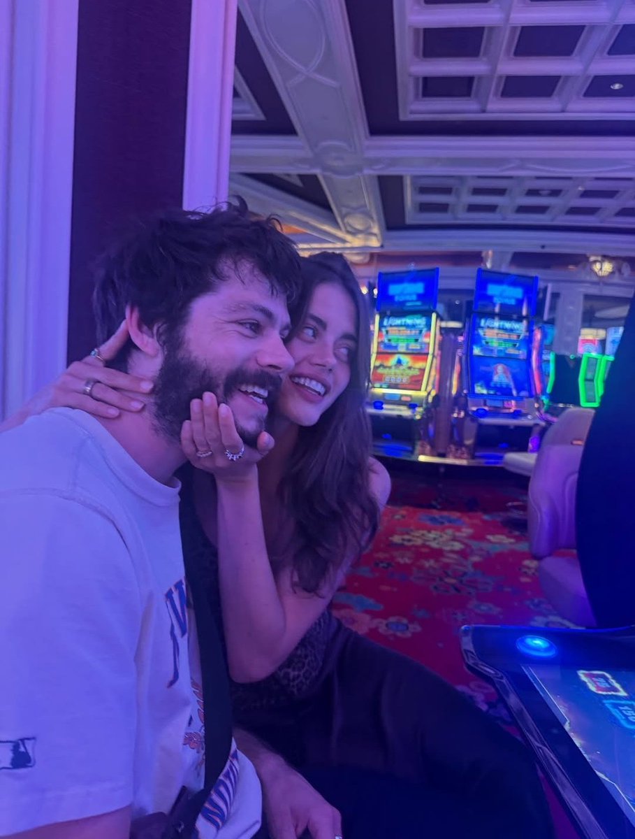 dailyobrienbr's tweet photo. 📸 Dylan com a sua namorada recentemente. https://t.co/KfryQ7yfoH