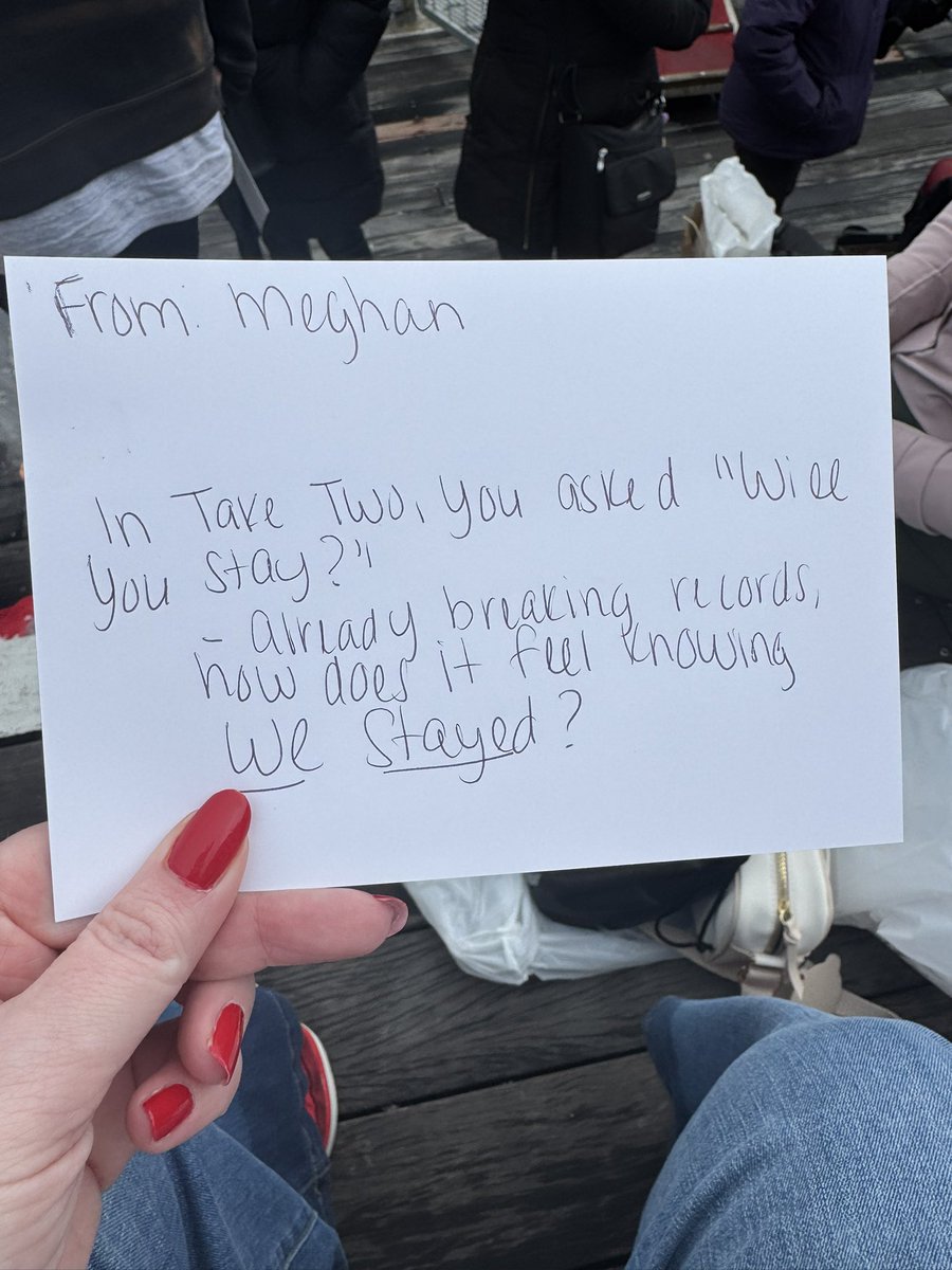 ᴍᴇɢʀᴏᴋᴏꜱᴍᴏꜱ⁷ ⊙⊝⊜ tweet media