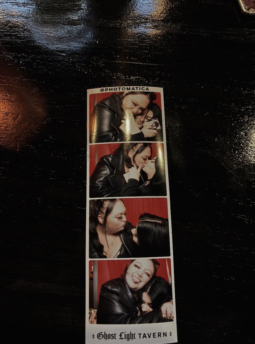 courtney | 20 ★ tweet media