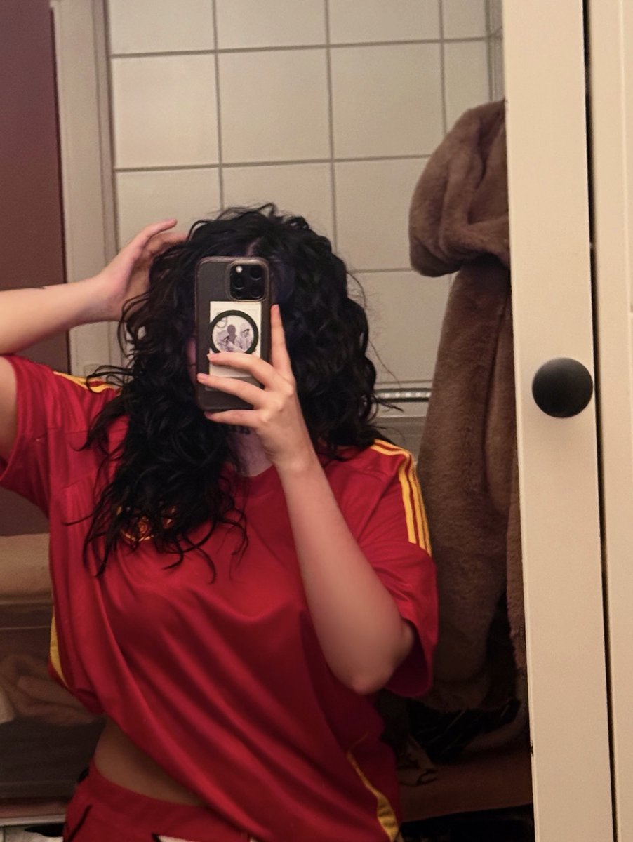 celo🍸ཐི♡̵̼͓̥͒̾͘ཋྀ tweet media