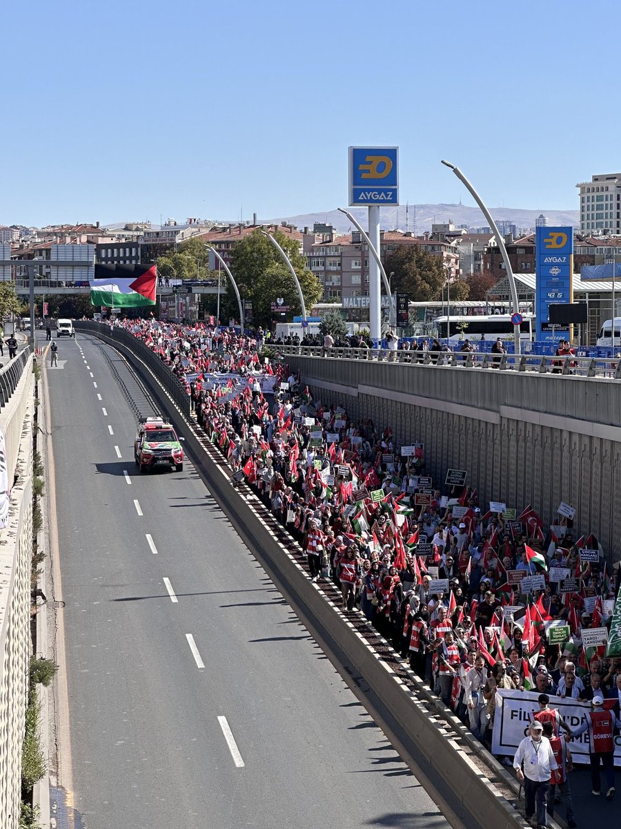 UmbertoECO tweet media