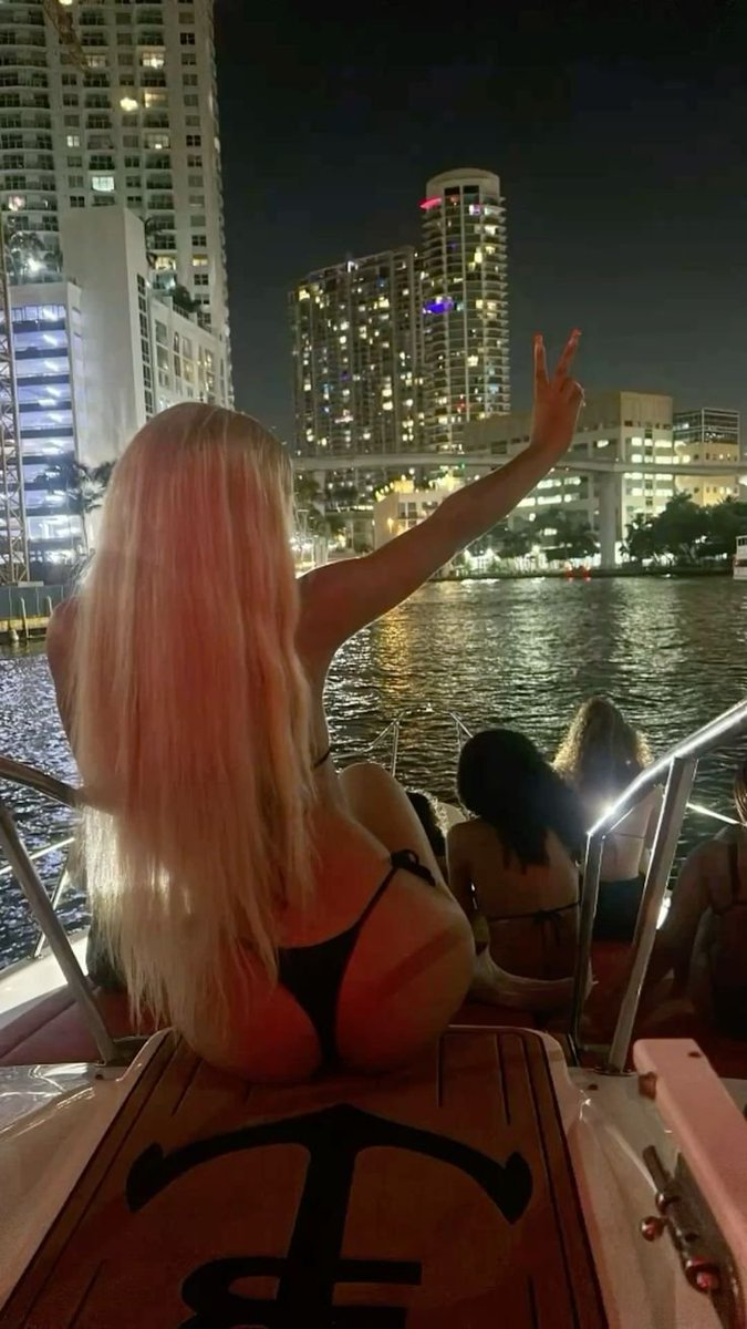 Astrella Agency 💫 tweet media