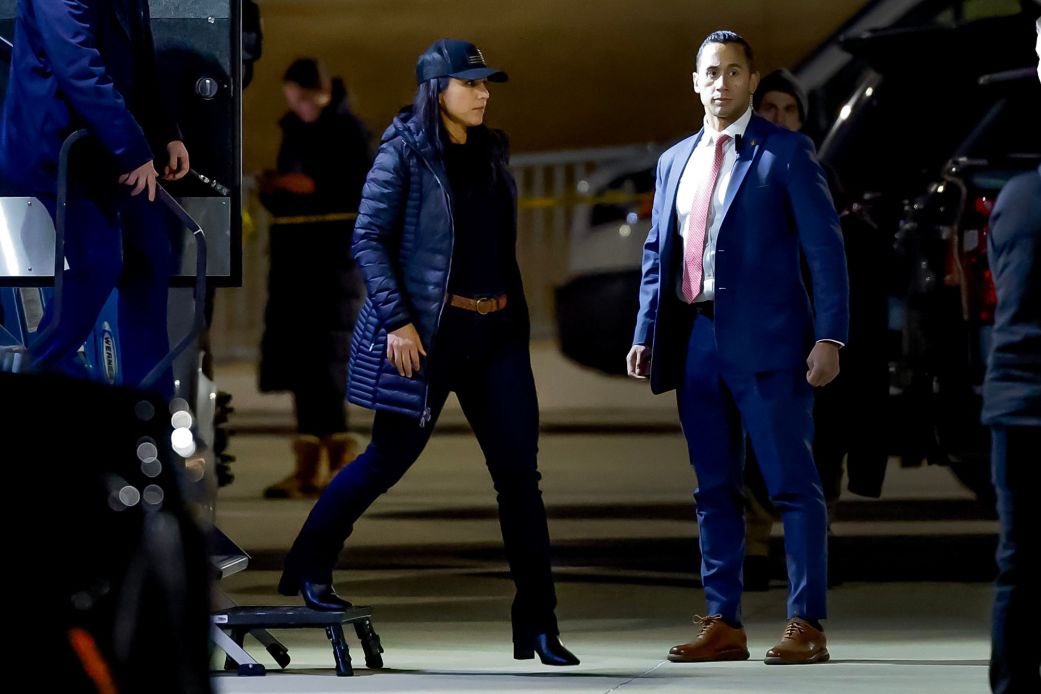 Clandestine tweet media