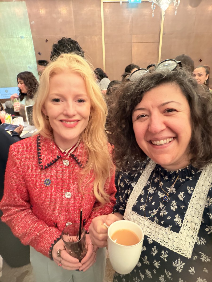 Başbakan olasin Hannah! Dunya tatlisi 1 kadin🧡