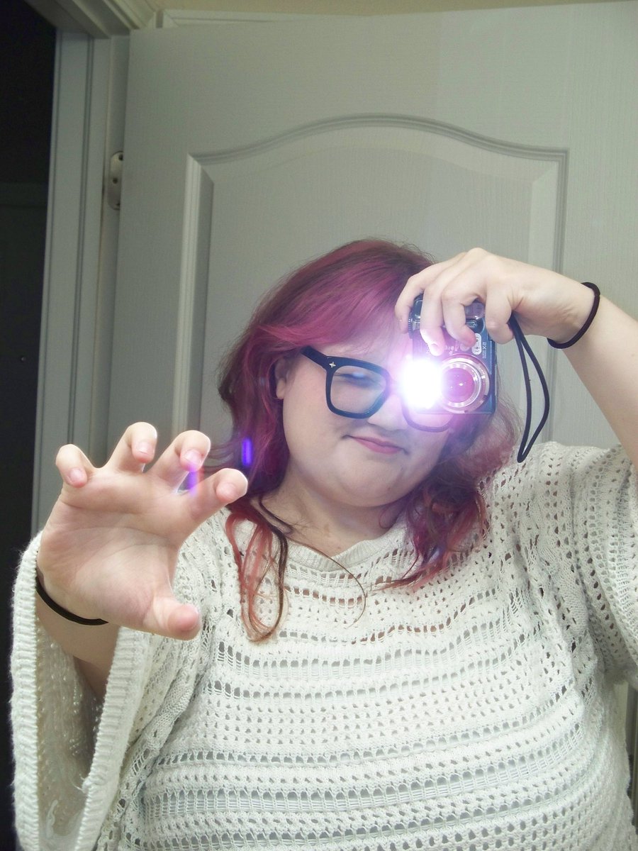 lili ♡ VERHAO UNIT 🦦 tweet media